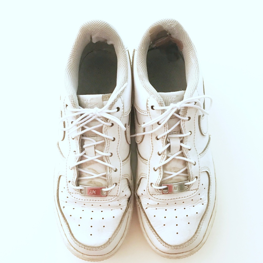 NIKE AIR KID'S LEATHER RUNNERS SNEAKERS SIZE 4Y